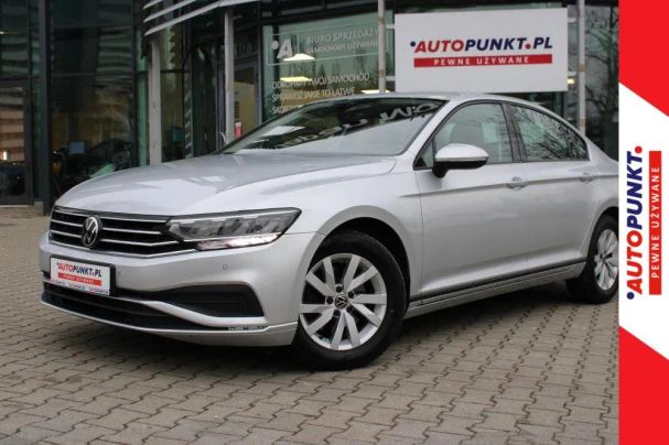 Volkswagen Passat 110 kW image number 1