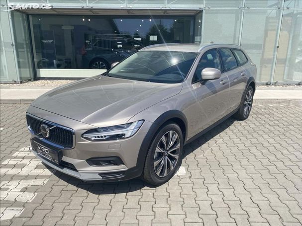 Volvo V90 Cross Country AWD B4 145 kW image number 1