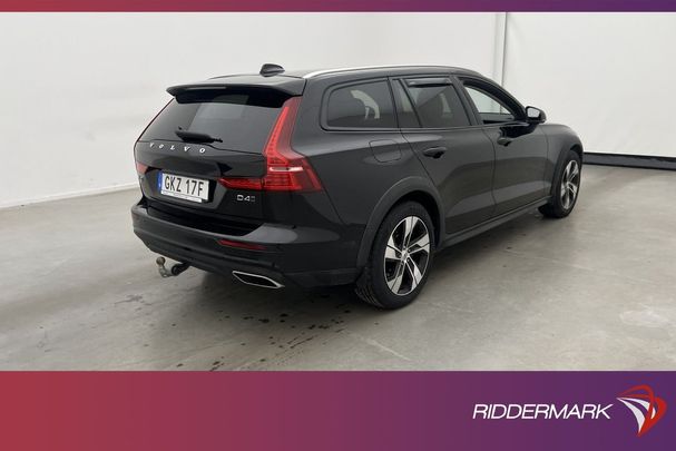 Volvo V60 Cross Country D4 AWD Momentum 140 kW image number 6