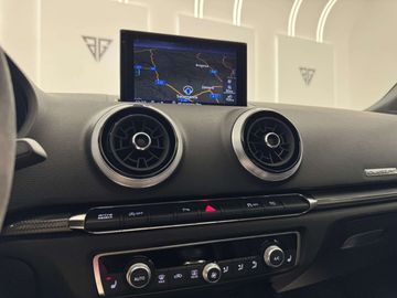 Car image 41