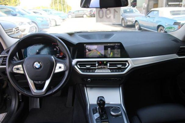 BMW 330d Touring xDrive Sport Line 195 kW image number 14