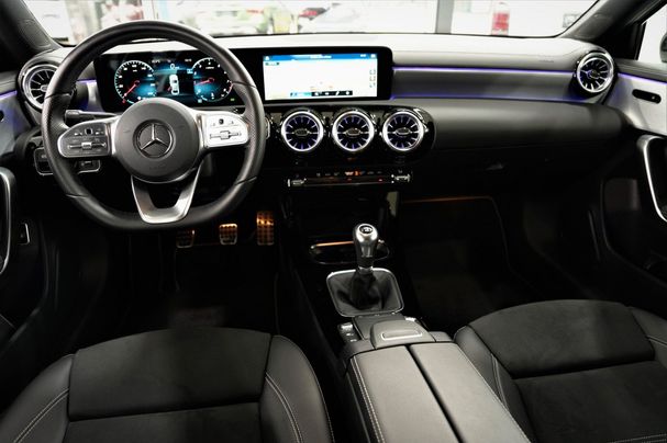 Mercedes-Benz A 180 100 kW image number 30