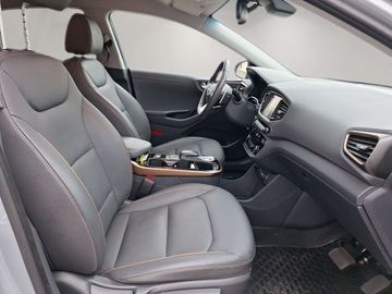 Car image 31