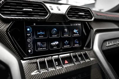 Car image 38