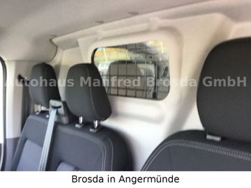 Car image 36