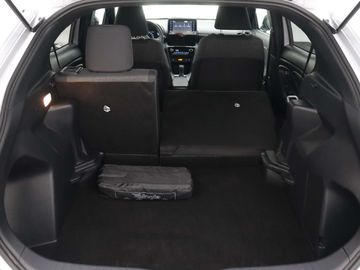 Car image 36