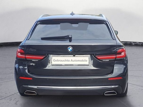 BMW 530i Touring Luxury Line 185 kW image number 2