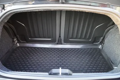Car image 33