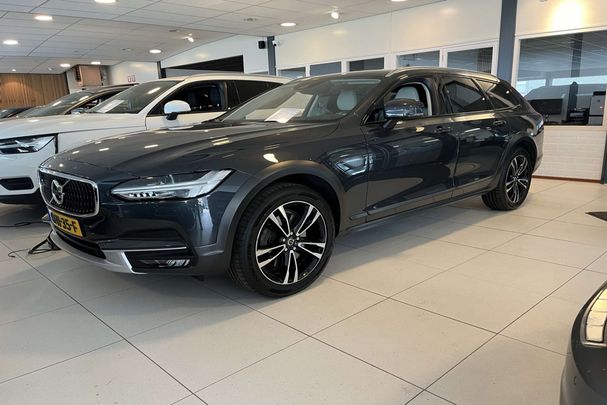 Volvo V90 Cross Country T5 AWD Plus 188 kW image number 48