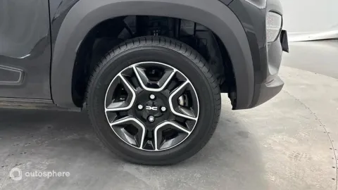 Car image 20