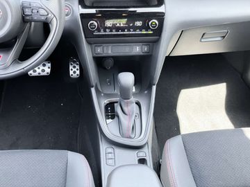 Car image 10