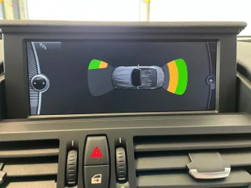 Car image 40
