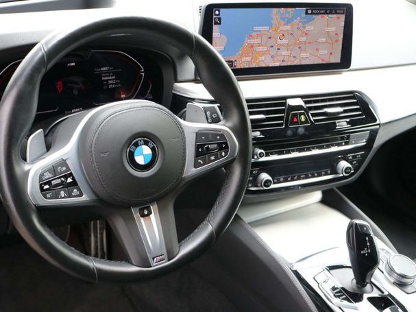 BMW 540d Touring M Sport xDrive 250 kW image number 11