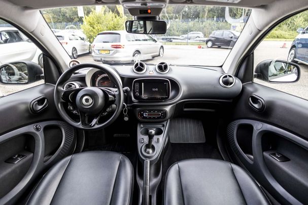 Smart ForTwo EQ 60 kW image number 14