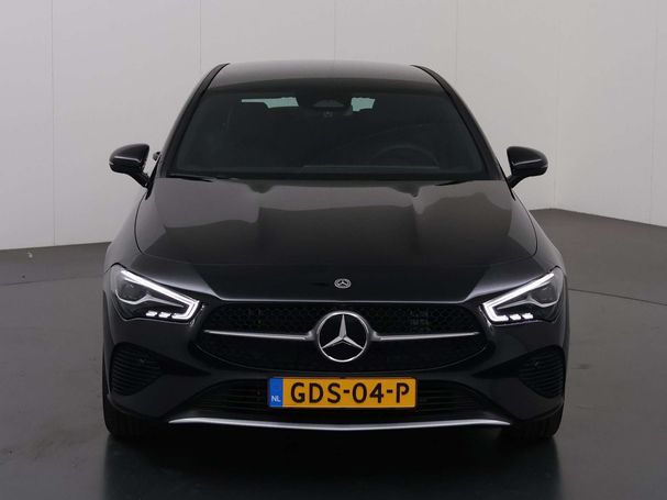 Mercedes-Benz CLA 250 Shooting Brake e 160 kW image number 2