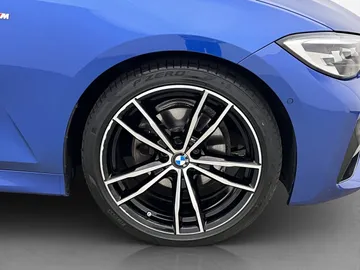 Car image 35