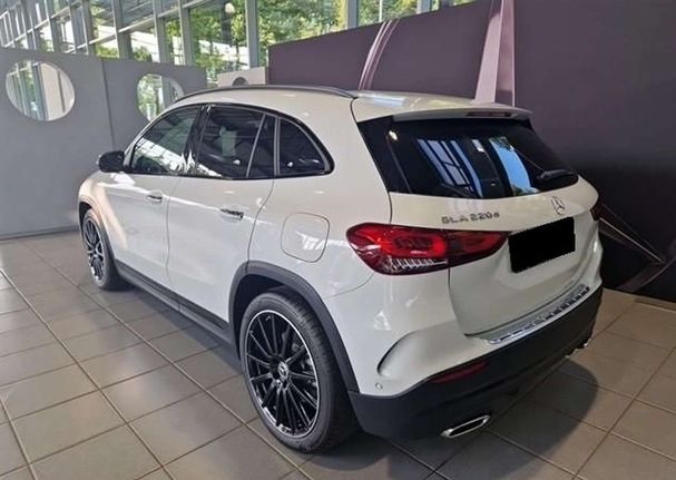 Mercedes-Benz GLA 220 d 140 kW image number 8