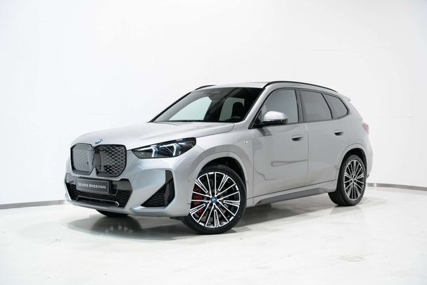 BMW iX1 eDrive20 M Sport Pro 150 kW image number 1