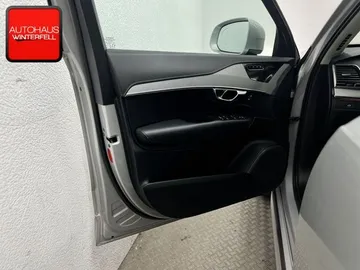 Car image 34