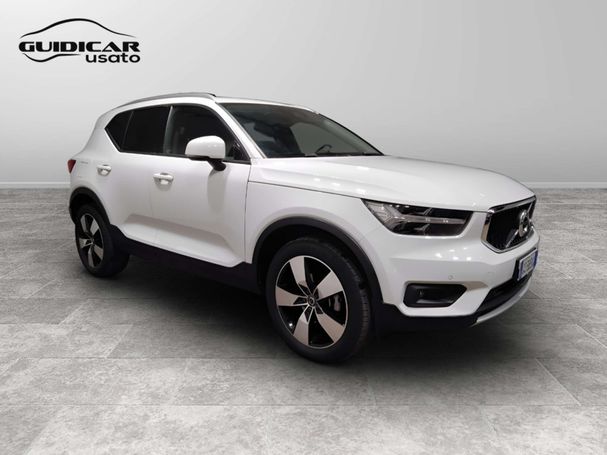 Volvo XC40 1.5 T2 Momentum 95 kW image number 8