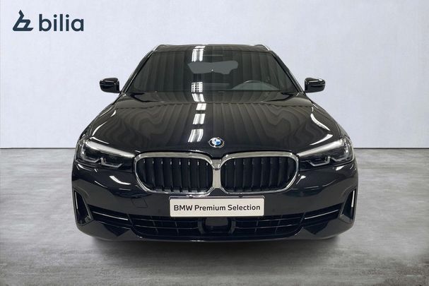 BMW 520d Touring xDrive 140 kW image number 2