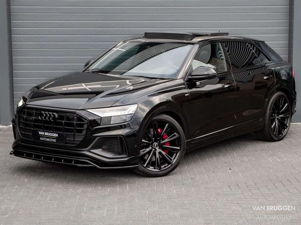 Audi Q8 55 TFSIe quattro S-line 280 kW image number 1