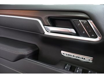 Car image 46