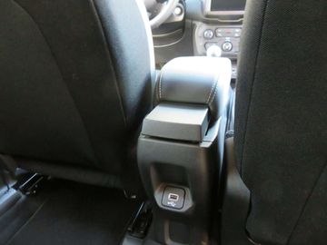 Car image 37