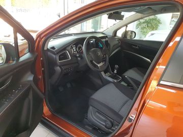 Car image 13