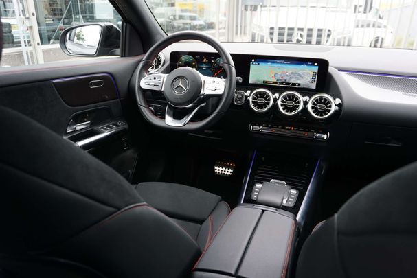 Mercedes-Benz GLA 180 100 kW image number 4