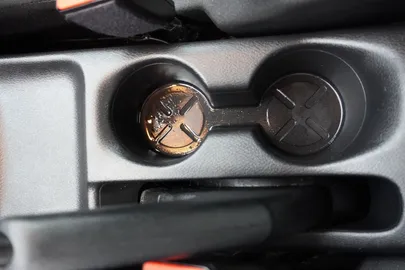 Car image 30