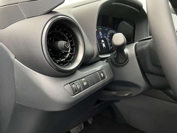 Toyota C-HR Hybrid 103 kW image number 12