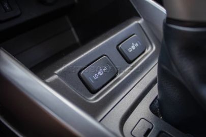 Car image 35