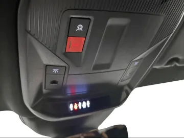 Car image 38