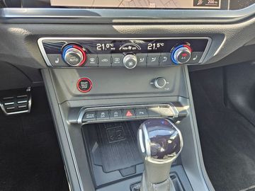 Car image 32