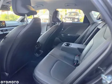 Car image 39