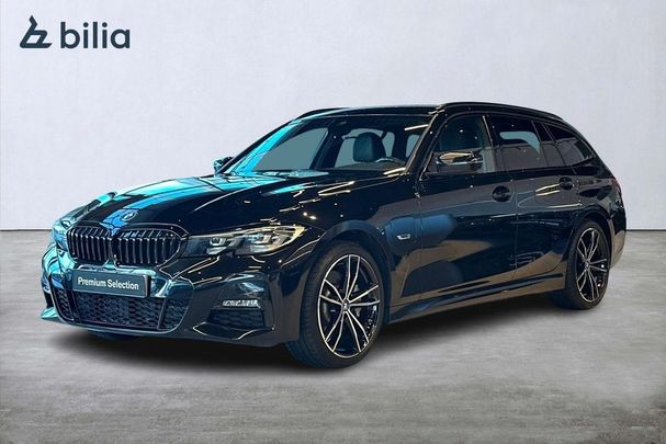 BMW 330e Touring M Sport xDrive 216 kW image number 1