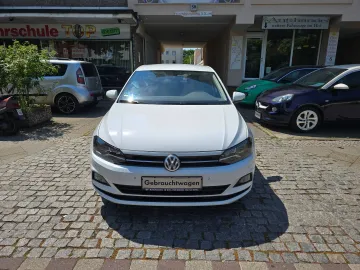 Car image 27