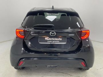 Car image 4