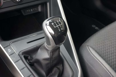 Car image 31