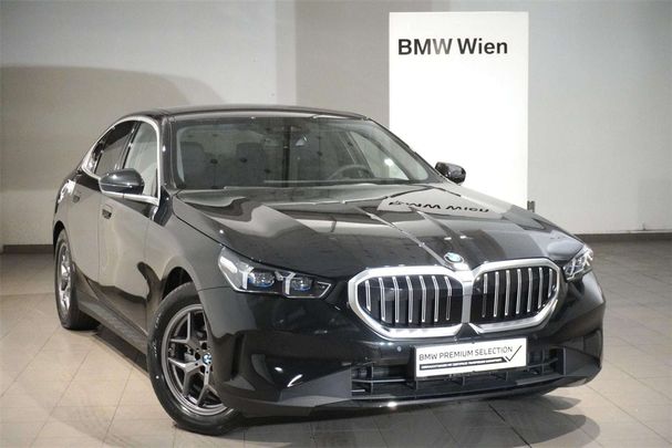 BMW 520d xDrive 145 kW image number 1