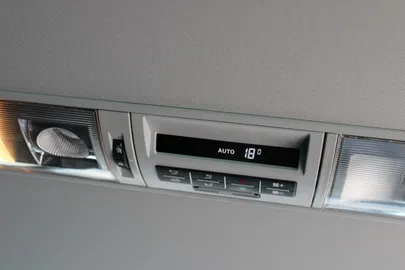 Car image 39