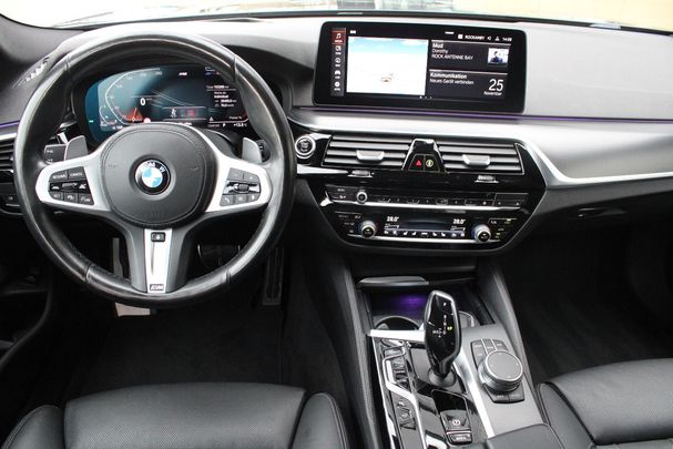 BMW 520d Touring xDrive 140 kW image number 8