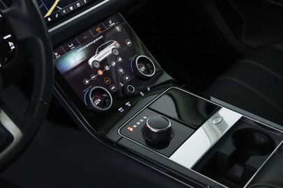 Car image 33