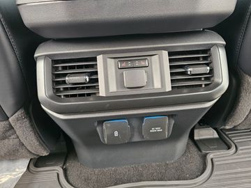 Car image 38