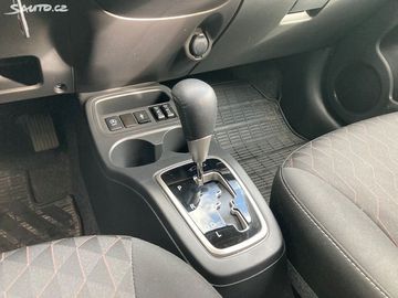 Car image 26