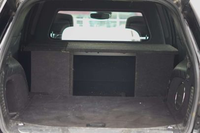 Car image 31