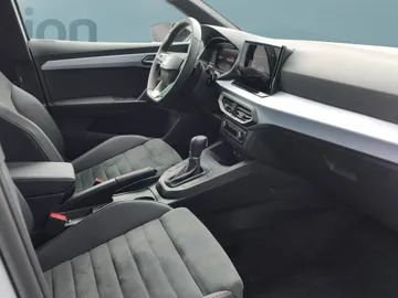 Car image 21