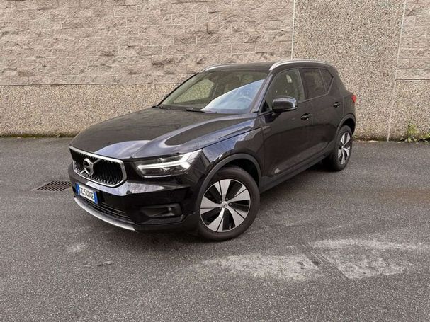 Volvo XC40 D3 AWD Geartronic Momentum 110 kW image number 1