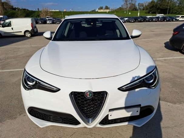 Alfa Romeo Stelvio 2.2 Business 118 kW image number 2